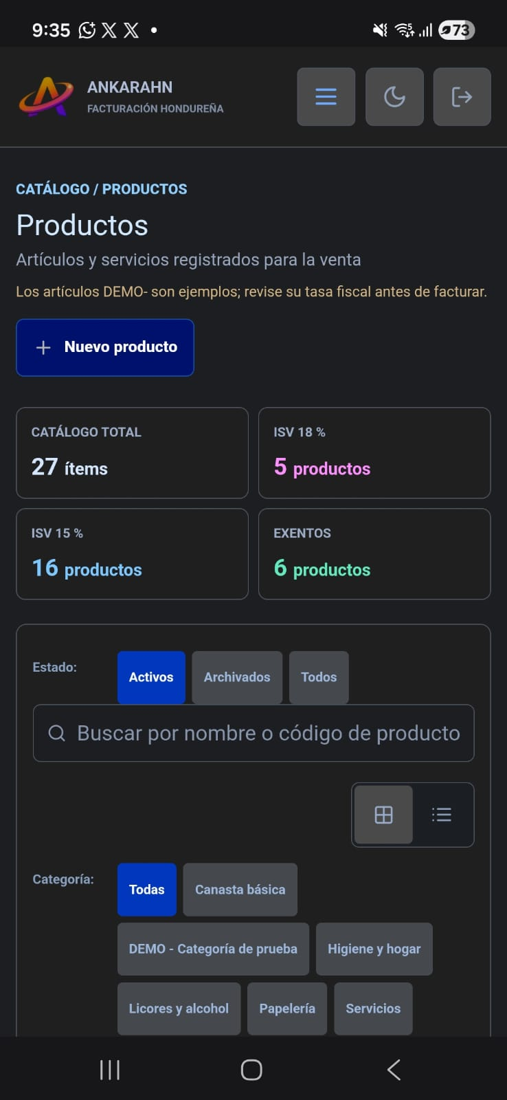 Catálogo de productos en modo oscuro desde celular